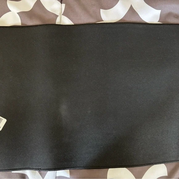 Cute Strawberry Print Neoprene 12x18 Desk Mat NWOT - Picture 2 of 5